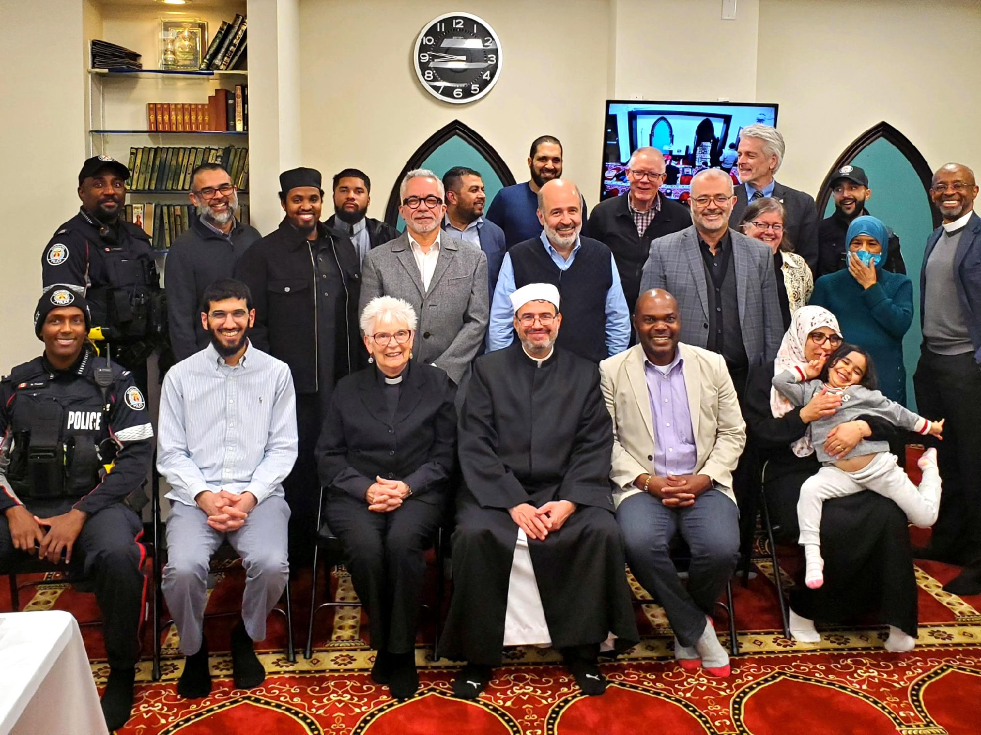 Masjid Toronto honours Muneeb Nasir with award for exceptional community service
