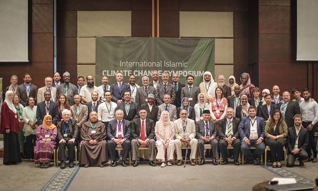 Muslim Scholars Urge Rich Not to Use Fossil Fuel