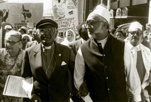 Muslims pay tribute to Archbishop Desmond Tutu