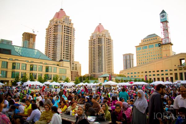 25,000 People Attended Muslimfest