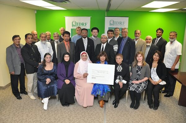 Canadian Muslims help Typhoon Haiyan Relief Efforts