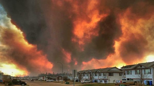 Canadian Muslims pray, mobilize donations for Fort McMurray