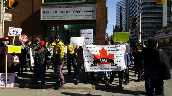 Anti-Islam protesters demonstrate at Toronto Mosque shouting Islamophobic slogans
