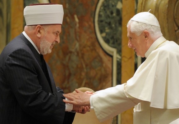 VATICAN-POPE-ISLAM-MEETING